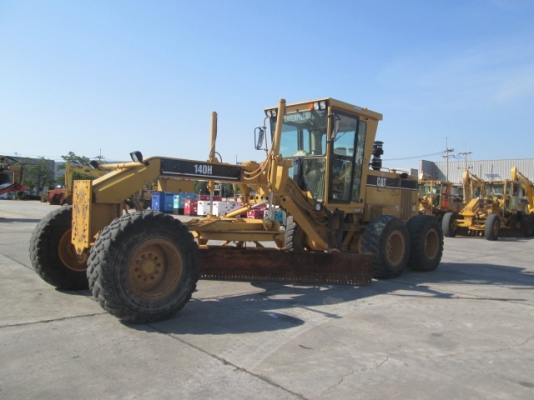 ขายรถเกรด นำเข้าจากอเมริกา รุ่น 140 H ซีเรียล 2ZK06044 ปี 2001