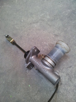 ชุดปั้มครัชบน NISSAN NABCO JAPAN  แท้ญี่ปุ่น