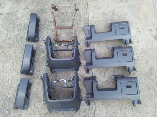 อะไหล่ คอนโซล NISSAN TERRANO 1 จอโค้ง  แท้ญี่ปุ่น ไม่มีแตกหัก