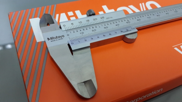 ---เวอเนียร์ Mitutoyo made in Japan รับประกันแท้-- ---เวอเนียร์ Mitutoyo made in Japan รับประกันแท้--
