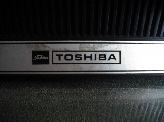 ลำโพง TOSHIBA ใช้คู่กับที่เล่นแผ่นเสียง TOSHIBA SM-130