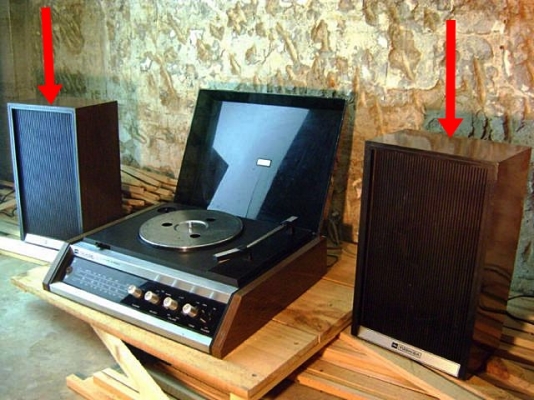 ลำโพง TOSHIBA ใช้คู่กับที่เล่นแผ่นเสียง TOSHIBA SM-130