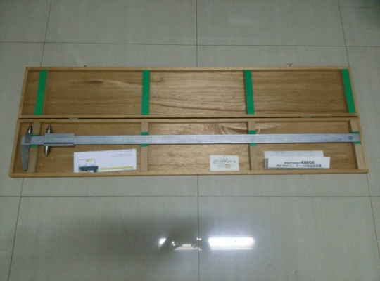 เวอร์เนียร์คาลิปเปอร์ ขนาดยาว 1 เมตร เวอร์เนียร์คาลิปเปอร์ ขนาดยาว 1 เมตร