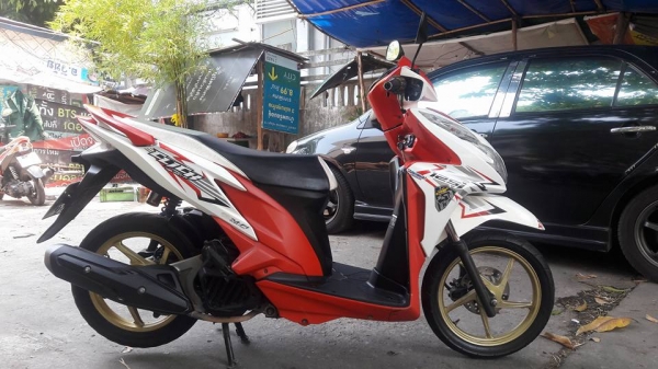 ขายลูกเดียว click125 i หัวฉีด ปี2555 ขายทุกวัน สอบถามได้ ขายลูกเดียว click125 i หัวฉีด ปี2555 ขายทุกวัน สอบถามได้