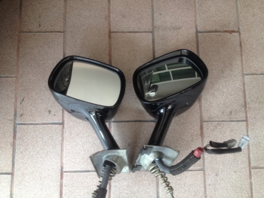 กระจกมองข้าง เรโท ปรับไฟฟ้าเก่าญี่ปุ่นเเท้สภาพสวยๆคู่ละ