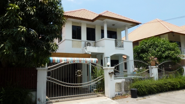 ขายบ้าน หมู่บ้านเดอะวิลเลจ บางแสน ชลบุรี