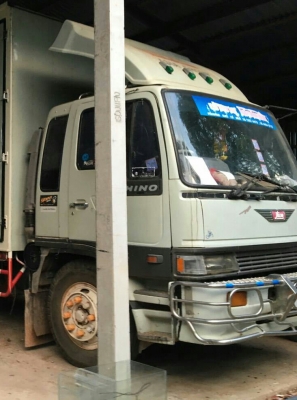 หกล้อ ฮีโน่ FF3H195ปี39ตู้10บาน ช่วงยาว7.20ม สภาพดีสวยเดิมๆ แอร์เย็นๆ พร้อมใช้งาน ทะเบียนพร้อมโอน ราคา 655,000บ ต่อรองได้ หกล้อ ฮีโน่ FF3H195ปี39ตู้10บาน ช่วงยาว7.20ม สภาพดีสวยเดิมๆ แอร์เย็นๆ พร้อมใช้งาน ทะเบียนพร้อมโอน ราคา 655,000บ ต่อรองได้