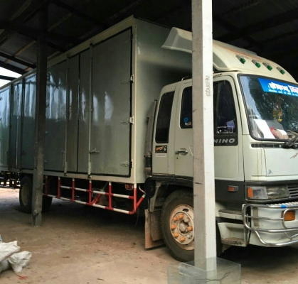 หกล้อ ฮีโน่ FF3H195ปี39ตู้10บาน ช่วงยาว7.20ม สภาพดีสวยเดิมๆ แอร์เย็นๆ พร้อมใช้งาน ทะเบียนพร้อมโอน ราคา 655,000บ ต่อรองได้ หกล้อ ฮีโน่ FF3H195ปี39ตู้10บาน ช่วงยาว7.20ม สภาพดีสวยเดิมๆ แอร์เย็นๆ พร้อมใช้งาน ทะเบียนพร้อมโอน ราคา 655,000บ ต่อรองได้