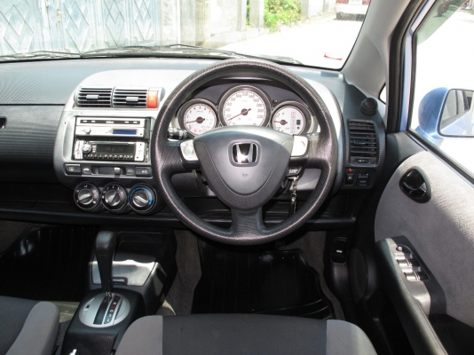 JAZZ ปี 2004 มือแรกออกห้าง