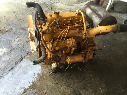 ขายเครื่องแบ็คโฮ 3สูบ ยี่ห้อ โคมัสสุ(KOMATSU)เก่าญี่ปุ่นรุ่น 3D94-2 สำหรับใส่ pc40 สภาพสวยมากๆ