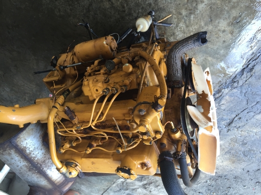 ขายเครื่องแบ็คโฮ 3สูบ ยี่ห้อ โคมัสสุ(KOMATSU)เก่าญี่ปุ่นรุ่น 3D94-2 สำหรับใส่ pc40 สภาพสวยมากๆ