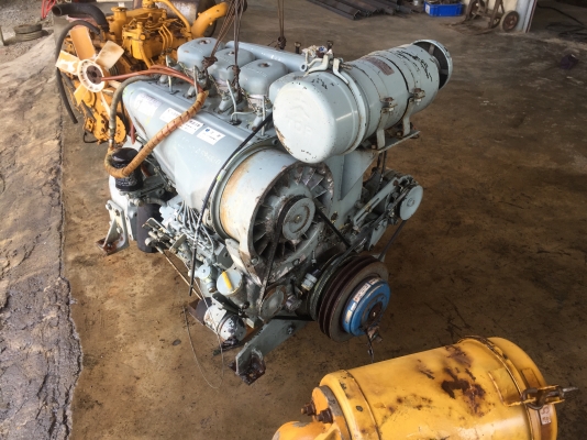 ขายเครื่อง ดอยซ์(DEUTZ) 4สูบเก่าญี่ปุ่นรุ่น F4L 912 สภาพสวยมากๆ ขายเครื่อง ดอยซ์(DEUTZ) 4สูบเก่าญี่ปุ่นรุ่น F4L 912 สภาพสวยมากๆ