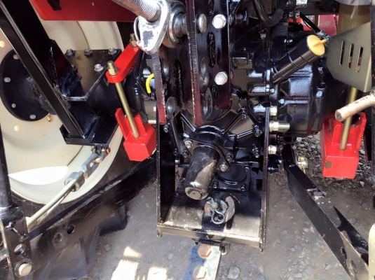 ขายรถไถยันมาร EF494T สภาพนางฟ้า รถสวยมาก ใช้งานแค่ในไร่ สภาพ90\% จดทะเปียนปี 57 เล่มพร้อม ขายพร้อมอุปกรณ์ครบชุด ราคา 468,000 บาท สนใจโทร 081-9136451 หรือ ขอดูรูปเพิ่มเติมได้ทาง line:bow6451 ค่ะ ขายรถไถยันมาร EF494T สภาพนางฟ้า รถสวยมาก ใช้งานแค่ในไร่ สภาพ90\% จดทะเปียนปี 57 เล่มพร้อม ขายพร้อมอุปกรณ์ครบชุด ราคา 468,000 บาท สนใจโทร 081-9136451 หรือ ขอดูรูปเพิ่มเติมได้ทาง line:bow6451 ค่ะ