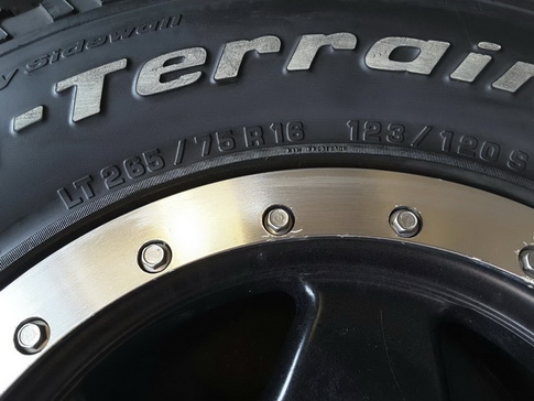 Max + BF All USA. 265/75/16 ปี12 สภาพสวยๆ 1ชุด