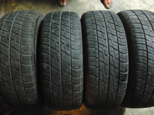 ยางบริสโตน 215/65/15LEO627 ปี12 ชุด2500บาท ยางประมูลกรมตำรวจครับ