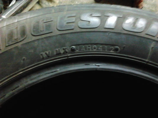 ยางบริสโตน 215/65/15LEO627 ปี12 ชุด2500บาท ยางประมูลกรมตำรวจครับ