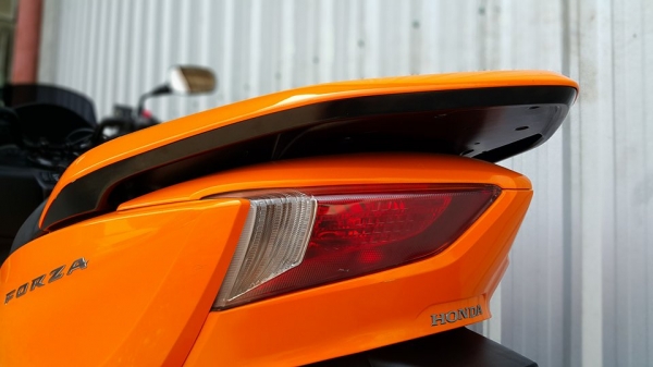 Forza300 สภาพมือ1 ใหม่จัด ปี2015 สีล่าสุด ไม่มีล้มชนแปะ ถูกตังแถมต่อรองราคาได้อีกครับ