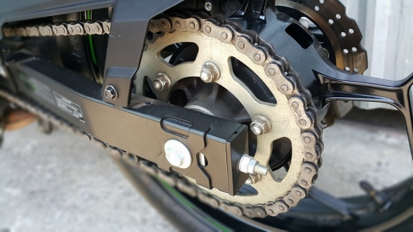 Z300 วิ่งแค่ 1000 กิโลไมล์แท้ๆ ปี 2015 ใช้น้อยสภาพมือ1 ราคาไม่แพง ต่อรองได้ครับ