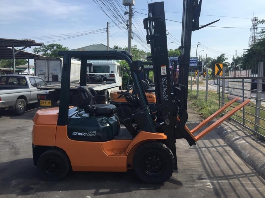 ขาย ฟอล์คลิฟต์ 2.5 ตัน TOYOTA 7FD25 รถนอก ดีเซล เสา 4 เมตร งาฮิ้ง