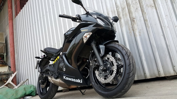 Ninja 650 สภาพสวยใช้น้อย ปี2013 ยางใหม่ ไม่มีล้มชนแปะ ราคากันเอง ต่อรองได้ครับ