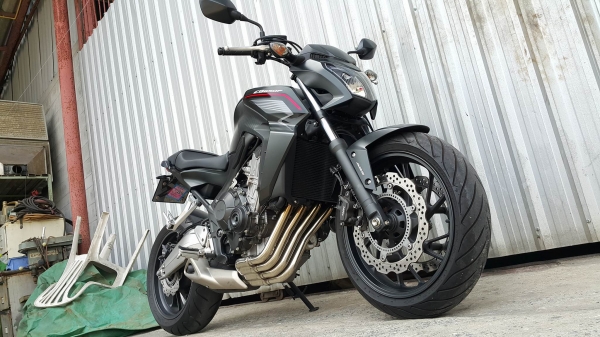 CB650F วิ่ง2000 โลไมล์แท้ จอดมากกว่าขี่ ปี2014 มีคู่มือครบ รถสภาพมือ1 ไม่แพง ต่อรองราคาได้อีกครับ