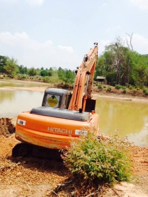 ขายรถแบคโค HITACHI ZX200-1 รถสวยสภาพดี ไฟฟ้าครบ แอร์เย็น เอกสารใบอินวอย สนใจโทร 090-8588220คุณนะ 093-3258446คุณบิว หรือเข้าดูสินค้าอื่นๆได้ที่ www.truck.in.th/498 หรือเพจFacebook ณรงค์ ซื้อขายรถมือสอง (เว็บไซต์ส่วนตัว) หรือFacebook คุณนะ รถบรรทุก