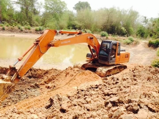 ขายรถแบคโค HITACHI ZX200-1 รถสวยสภาพดี ไฟฟ้าครบ แอร์เย็น เอกสารใบอินวอย สนใจโทร 090-8588220คุณนะ 093-3258446คุณบิว หรือเข้าดูสินค้าอื่นๆได้ที่ www.truck.in.th/498 หรือเพจFacebook ณรงค์ ซื้อขายรถมือสอง (เว็บไซต์ส่วนตัว) หรือFacebook คุณนะ รถบรรทุก