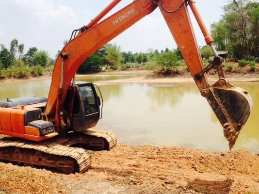 ขายรถแบคโค HITACHI ZX200-1 รถสวยสภาพดี ไฟฟ้าครบ แอร์เย็น เอกสารใบอินวอย สนใจโทร 090-8588220คุณนะ 093-3258446คุณบิว หรือเข้าดูสินค้าอื่นๆได้ที่ www.truck.in.th/498 หรือเพจFacebook ณรงค์ ซื้อขายรถมือสอง (เว็บไซต์ส่วนตัว) หรือFacebook คุณนะ รถบรรทุก