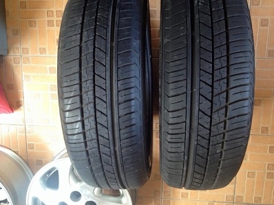 ยาง 2เส้น ดอกเต็ม DUNLOP 175 60 15 ปี10และ11 ราคา 2เส้น600