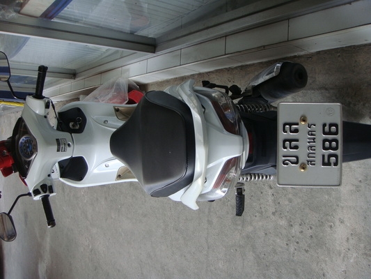 เวฟ 125i สตาร์ทมือ 33000 บาท