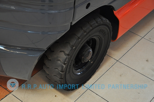 ขายรถโฟล์คลิฟท์มือสอง TOYOTA รุ่น 6FD15-11559 ราคา 265,000 บาท นำเข้าจากประเทศญี่ปุ่น 100\% ไม่เคยใช้งานในประเทศไทย