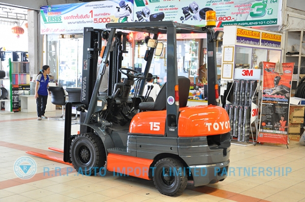 ขายรถโฟล์คลิฟท์มือสอง TOYOTA รุ่น 6FD15-11559 ราคา 265,000 บาท นำเข้าจากประเทศญี่ปุ่น 100\% ไม่เคยใช้งานในประเทศไทย