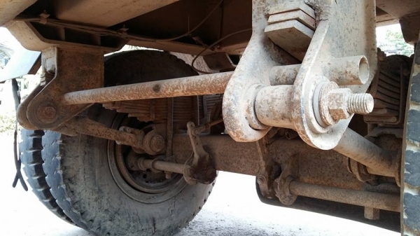 ขายลูกพ่วงดัมพ์สามมิตร 2 เพลา ปี 42 แชสซีสวย ยาง 70\% ทะเบียนพร้อม