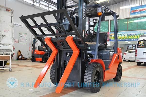 ขายรถโฟล์คลิฟท์มือสอง TOYOTA รุ่น 8FD25-35941 ราคา 590,000 บาท นำเข้าจากประเทศญี่ปุ่น 100\% ไม่เคยใช้งานในไทย