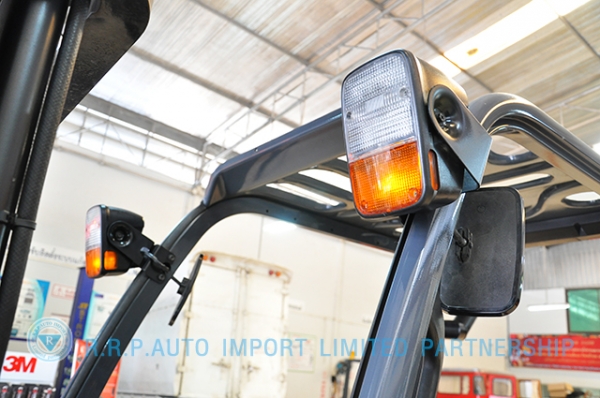 ขายรถโฟล์คลิฟท์มือสอง TOYOTA รุ่น 8FD25-35941 ราคา 590,000 บาท นำเข้าจากประเทศญี่ปุ่น 100\% ไม่เคยใช้งานในไทย