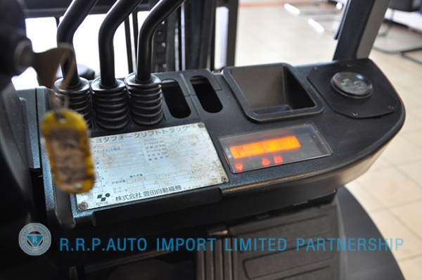 ขายรถโฟล์คลิฟท์มือสอง TOYOTA รุ่น 8FD25-35941 ราคา 590,000 บาท นำเข้าจากประเทศญี่ปุ่น 100\% ไม่เคยใช้งานในไทย