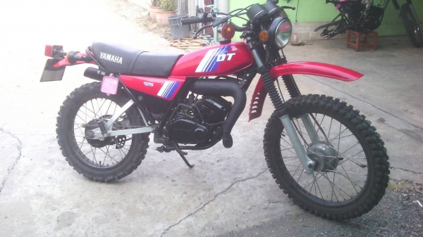 YAMAHA DT125 MONO