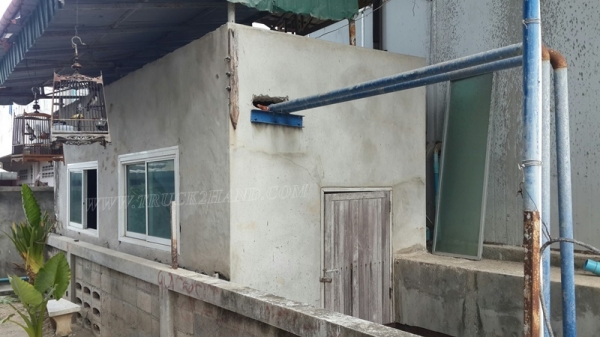 ห้องเย็น มีเครื่องทำความเย็น   จำนวน 120-150 คิว ขายยกชุดพร้อมระบบทำความเย็น