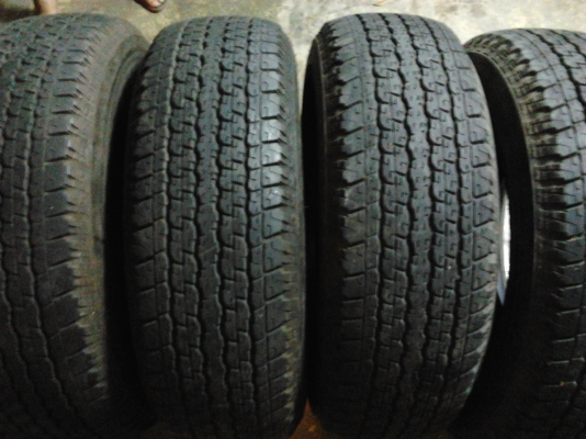 ยางบริสโตน 265/70/16 ปี12-13 ชุด2500บาท ยางชุดเดียวกัน