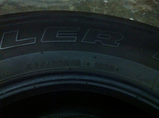 ยางบริสโตน 265/70/16 ปี12-13 ชุด2500บาท ยางชุดเดียวกัน