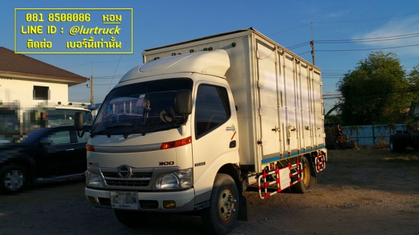 Hino series 300 ปี52 หกล้อมือสอง ตู้สิบบาน