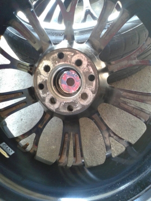 ขอบ17นิ้ว4รู100/114 พร้อมยาง สวยๆ 4 ล้อ ราคา 6800 บาท ขอบ17นิ้ว4รู100/114 พร้อมยาง สวยๆ 4 ล้อ ราคา 6800 บาท