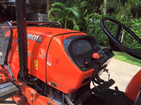 ขายรถไถ Kubota M7040 (4WD) พร้อมดันหน้า ผานบุกเบิกช้าง รถพร้อมใช้งานครับ ขายรถไถ Kubota M7040 (4WD) พร้อมดันหน้า ผานบุกเบิกช้าง รถพร้อมใช้งานครับ
