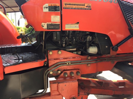 ขายรถไถ Kubota M7040 (4WD) พร้อมดันหน้า ผานบุกเบิกช้าง รถพร้อมใช้งานครับ