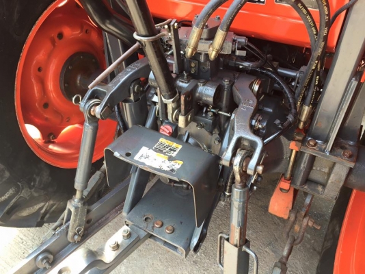 ขายรถไถ Kubota M7040 (4WD) พร้อมดันหน้า ผานบุกเบิกช้าง รถพร้อมใช้งานครับ ขายรถไถ Kubota M7040 (4WD) พร้อมดันหน้า ผานบุกเบิกช้าง รถพร้อมใช้งานครับ