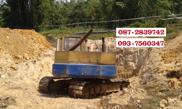 ขายรถแบคโฮ Komatsu PC 120-3 รอเบอร์ 7 ลูก ไม่มีเอกสาร รถใช้งานอยู่. ขายรถแบคโฮ Komatsu PC 120-3 รอเบอร์ 7 ลูก ไม่มีเอกสาร รถใช้งานอยู่.