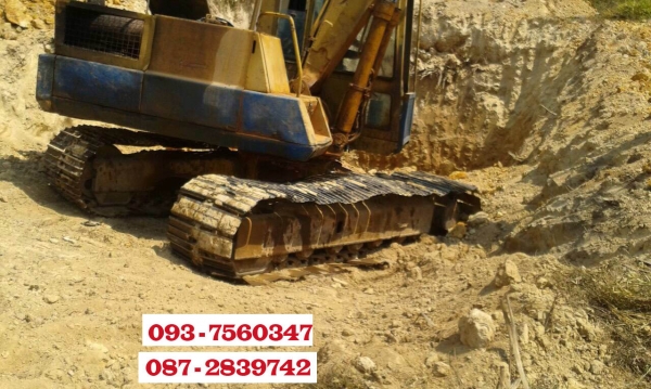 ขายรถแบคโฮ Komatsu PC 120-3 รอเบอร์ 7 ลูก ไม่มีเอกสาร รถใช้งานอยู่. ขายรถแบคโฮ Komatsu PC 120-3 รอเบอร์ 7 ลูก ไม่มีเอกสาร รถใช้งานอยู่.