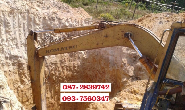 ขายรถแบคโฮ Komatsu PC 120-3 รอเบอร์ 7 ลูก ไม่มีเอกสาร รถใช้งานอยู่. ขายรถแบคโฮ Komatsu PC 120-3 รอเบอร์ 7 ลูก ไม่มีเอกสาร รถใช้งานอยู่.