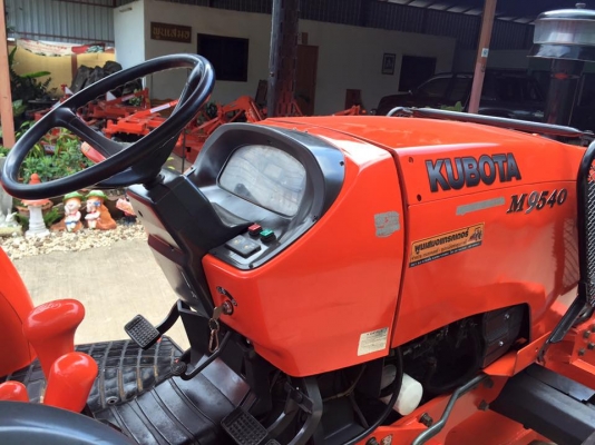 ขายรถไถ Kubota M9540 (4WD) พร้อมดันหน้า ผานบุกเบิกKK รถพร้อมใช้งานครับ