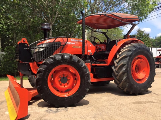 ขายรถไถ Kubota M9540 (4WD) พร้อมดันหน้า ผานบุกเบิกKK รถพร้อมใช้งานครับ